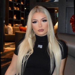 LADY SHARE'S HER STRANGE MOMENT IN AN EXCITING NIGHT